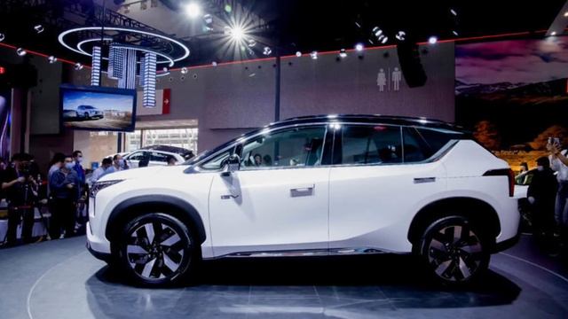 GAC Mitsubishi AIRTREK EV(2022) смотреть онлайн