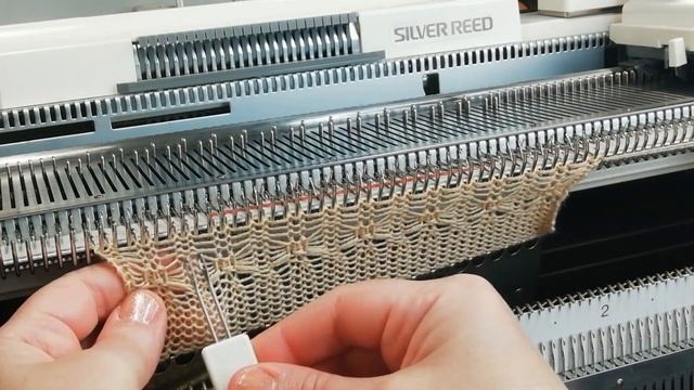 Красивый узор на вязальной машине #РостовнаДону смотреть онлайн