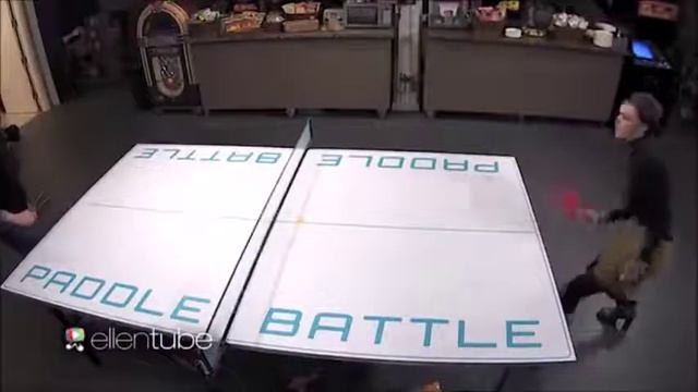 Ruby Rose & Ellen DeGeneres jugando ping-pong (Enero, 2017) смотреть онлайн