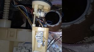 Не работает  датчик уровня топлива  DAEOO MATIZ     Решение Есть !!!