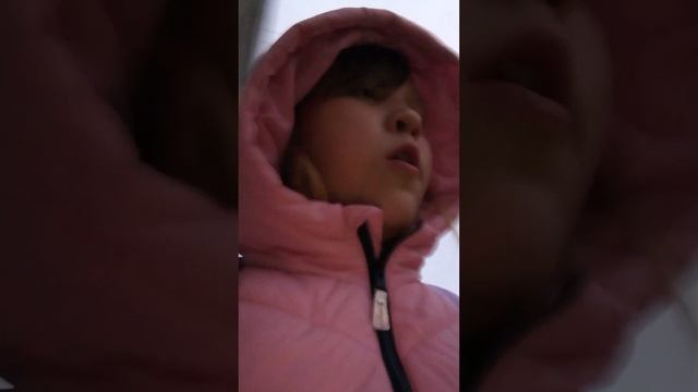 короче это видео про что снимала про что ( я на большой высоте) смотреть онлайн