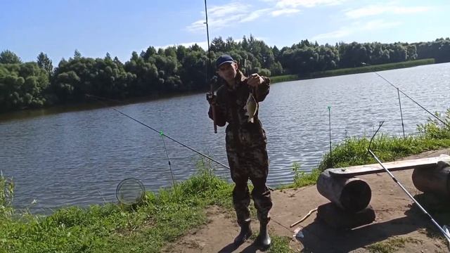 Рыбалка на карася летом! Утренняя РЫБАЛКА на КРУПНОГО КАРАСЯ. смотреть онлайн