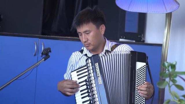 КӨҢҮЛ КӨТӨРҮП, ЖАН ЖЫРГАТКАН ЫРЛАР МЕНЕН Тынчтык ТАШБАЕВ аккордеон кайрыктары, кыргызча ырлар смотреть онлайн