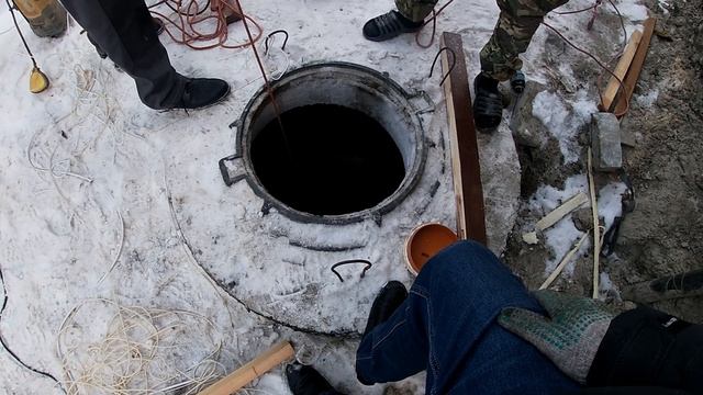 ПОИСКОВЫЙ МАГНИТ кинул в скважину, НАХОДКА или как достать насос из скважины смотреть онлайн