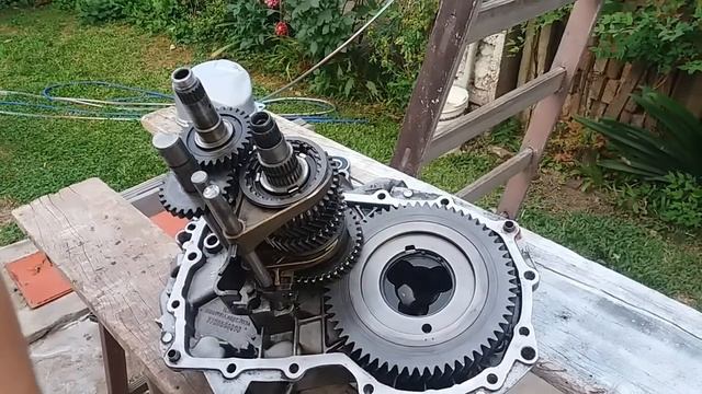 Como armar una caja de cambios de renault 11 1.4 ultima parte. смотреть онлайн