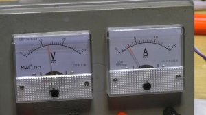 Простое зарядое устройство с димера