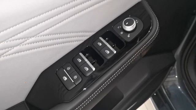 2023 Geely Preface in-depth Walkaround смотреть онлайн