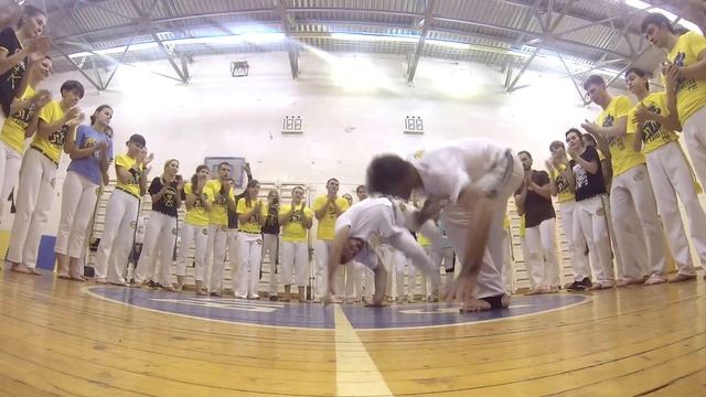 Mestre Cueca & Prof. TaRusso - Российский Центр Капоэйры - Киров смотреть онлайн