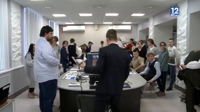 Инженер 21 века: старшеклассники презентовали свои самые смелые проекты в Череповце смотреть онлайн