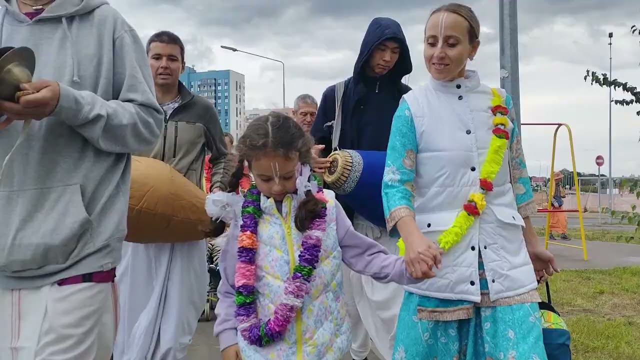 Харинама Казань 04 09 22 Радхаштами (Harinam Russia Kazan) смотреть онлайн