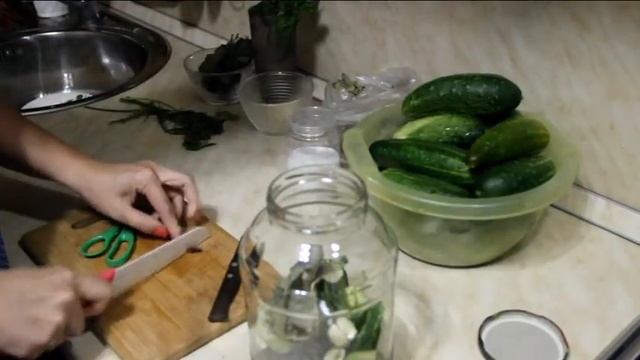 Огурцы малосольные горячим способом смотреть онлайн