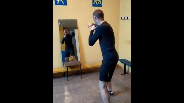 Тренировки дома - отработка технических действий у зеркала смотреть онлайн