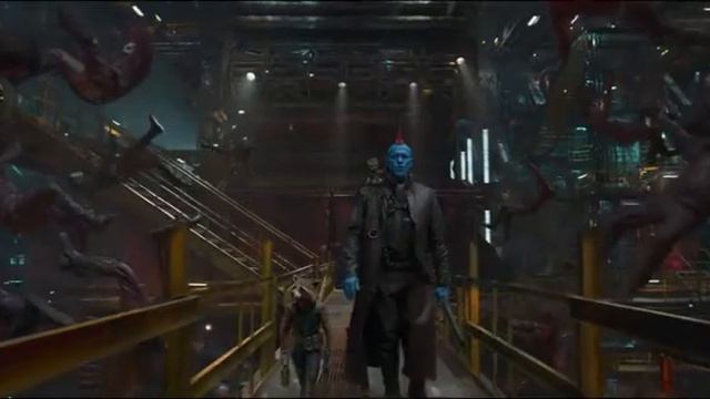 Побег Йонду Ракеты и Малыша Грута : Стражи Галактики часть 2 смотреть онлайн