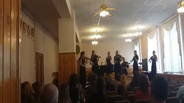 Шер "Бабочки" исполняет ансамбль "Арпеджио" смотреть онлайн