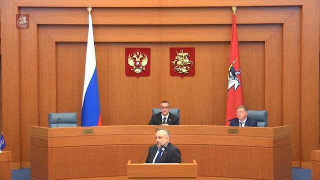 Неудачная попытка лишить слова депутата Шереметьева О.М. Речь про реновацию на заседании Мосгордумы смотреть онлайн