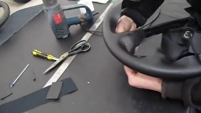 Изготовление выкройки на руль авто Revestimento de volante em couro смотреть онлайн