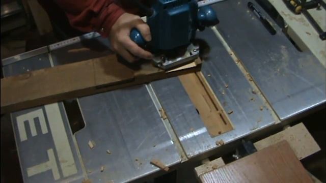 Моя мастерская. Приспособление для фрезеровки соединения " в пол дерева" смотреть онлайн