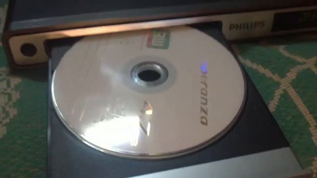 как засунуть 2 диска в один DVD смотреть онлайн