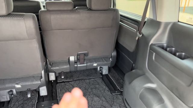 Honda Stepwgn Spada смотреть онлайн