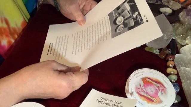 IT’S TIME FOR A RANT!!!!!! COUNTERFEIT AND BOOTLEG DECKS EXAMPLE: Uncover Your Past Lives Oracle смотреть онлайн