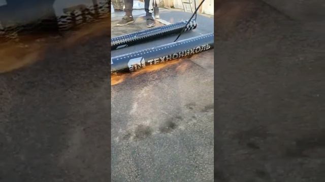 Выполняем ремонт крыши гаража с выплавкой битума. Ремонт мягкой кровли. Гидроизоляция крыши. смотреть онлайн