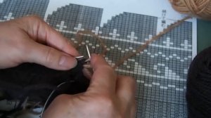 Мужская шапка с орнаментом