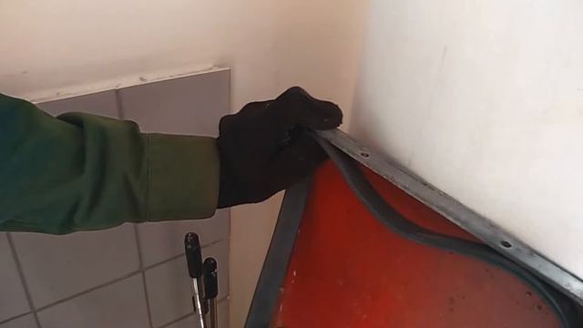 Как заменить уплотнитель на клапане мусоропровода смотреть онлайн