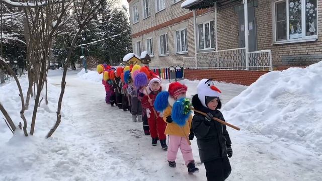 Новогодняя Музыкальная Зарядка смотреть онлайн