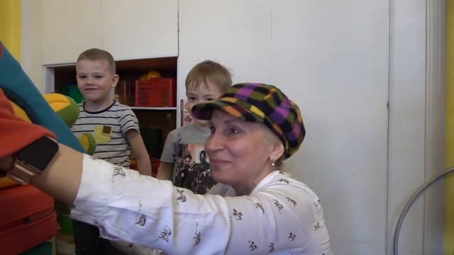 Занятие с детьми старшей группы (5-6 лет) по теме "В кругу друзей" смотреть онлайн
