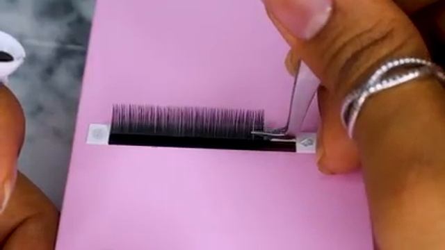 3 TIPS TO MAKE VOLUME FANS | EYELASH EXTENSIONS | VOLUME LASH TUTORIAL | LASH TECH TIPS AND TRICKS смотреть онлайн
