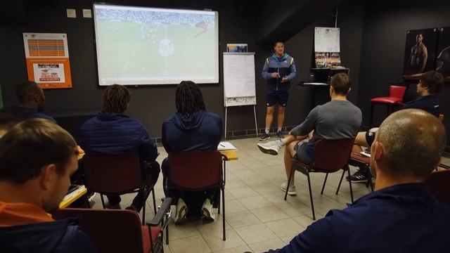 Cheetah Chase Episode 111 смотреть онлайн