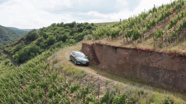 2019 Volkswagen Passat Alltrack Exterior & Drive смотреть онлайн