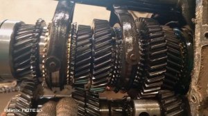 Не включается вторая передача. Хруст при включении. Разорвало корпус. Газель.