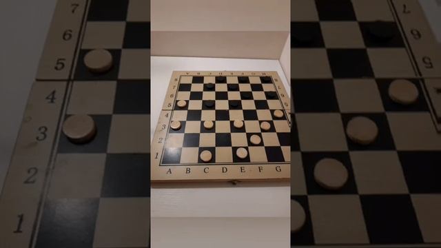 Что если робот будет играть с человеком в шашки? смотреть онлайн