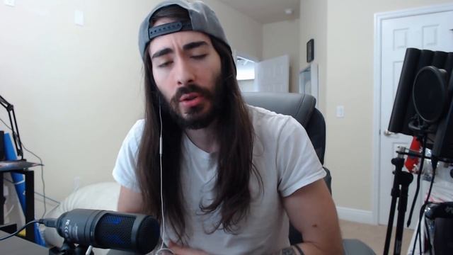 I Accidentally Became A Tik Tok Star смотреть онлайн