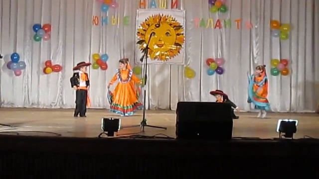 ШУТОЧНЫЙ МЕКСИКАНСКИЙ ТАНЕЦ БОЛГРАД смотреть онлайн