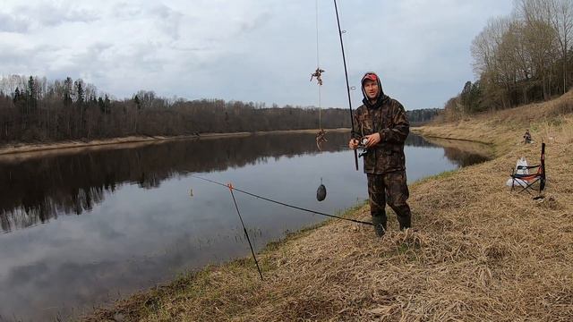 Рыбалка на реке.На Рыбалку,для души!!! смотреть онлайн
