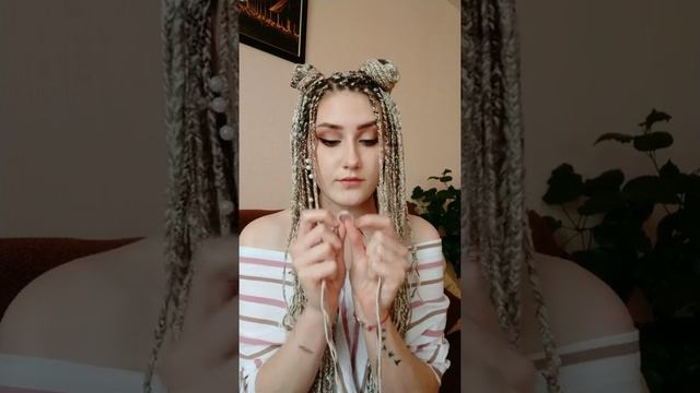 Как заплести косички из пряжи смотреть онлайн