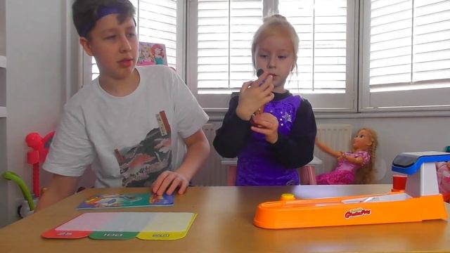 FANTASTIC GYMNASTICS CHALLENGE ! SISTER VS BROTHER ! ФАНТАСТИК ГИМНАСТИК ФЭМИЛИ ЧЕЛЛЕНДЖ ! смотреть онлайн