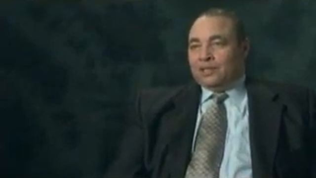 Port of Los Angeles Oral History: Ezunial Burts смотреть онлайн