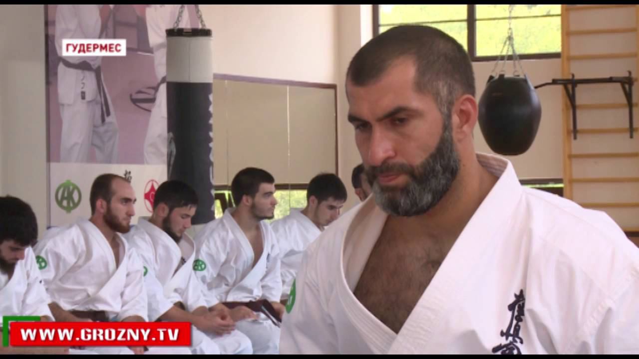 Бойцы Академии ичигеки «Ахмат» готовятся к международному матчу по карате в Грозном смотреть онлайн