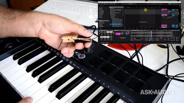 DIY MIDI Sustain Pedal Circuit смотреть онлайн