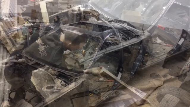 Процесс разбора Toyota Carina E смотреть онлайн