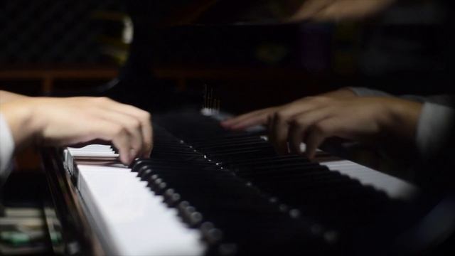 J.S.Bach: Bourrée in E-Minor, BWV 996 piano CYH Studio смотреть онлайн