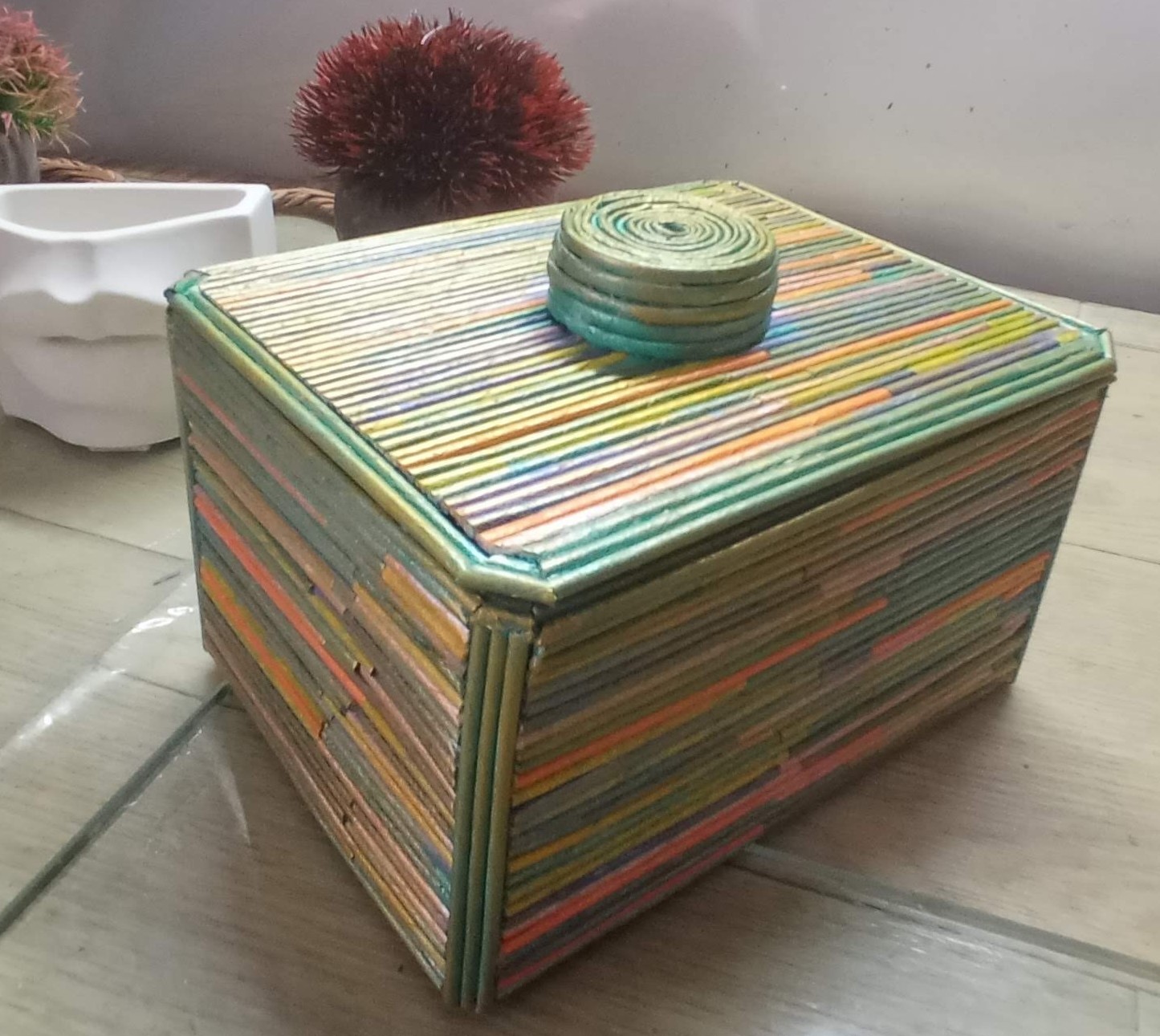 МК. Коробка из остатков бумажных трубочек. #224 смотреть онлайн