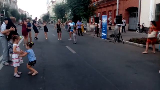 Август 2018 Самара,ул.Куйбышева Пешеходная зона Часть 4 смотреть онлайн