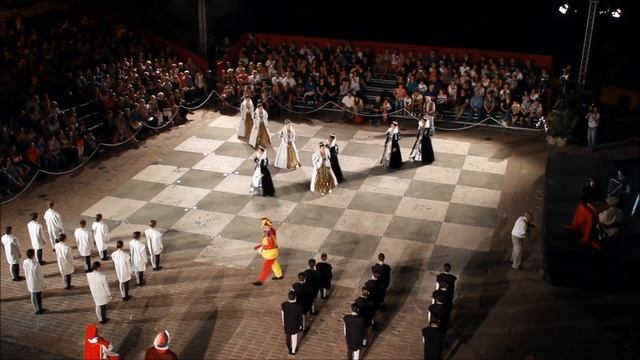 ХЛЕБА И ЗРЕЛИЩ! смотреть онлайн