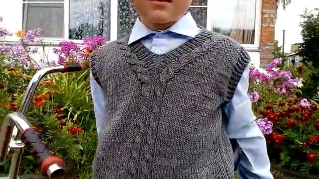 2 жилета спицами на мальчика 6 лет.Небольшой обзор. смотреть онлайн