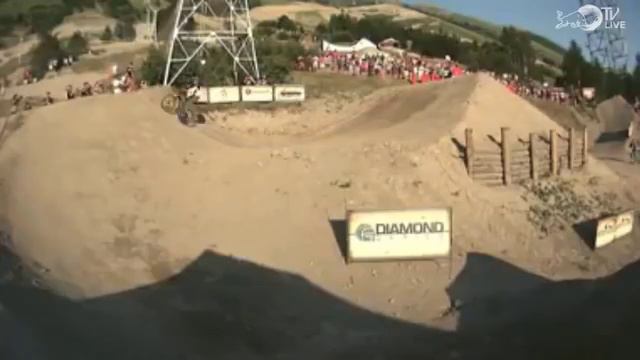 Brandon Semenuk Crankworx 2015 Triple Crown Of Slopestyle -Les 2 Alpes France