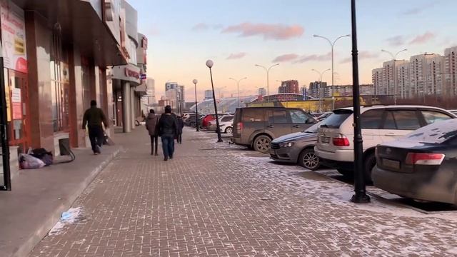 Прогулка по улице Юлиаса Фучика, Ботанический микрорайон, г. Екатеринбург, 18.11.2023